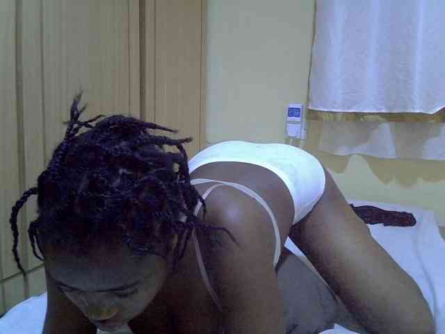 pretty-bianca webcam