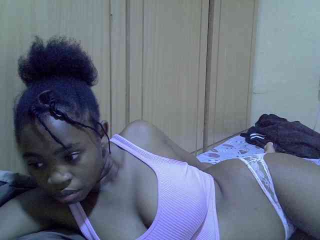 pretty-bianca webcam