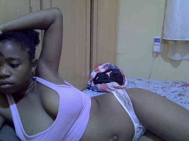 pretty-bianca webcam