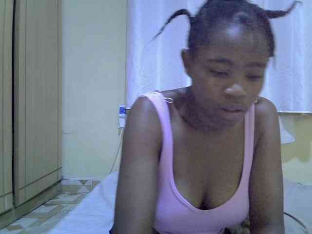 pretty-bianca webcam