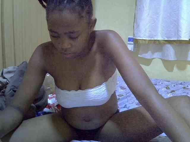 pretty-bianca webcam