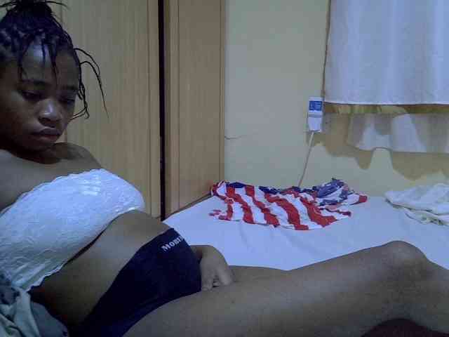 pretty-bianca webcam