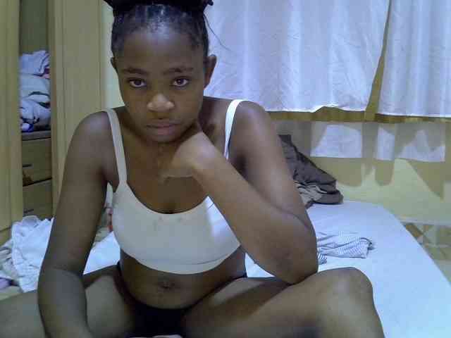 pretty-bianca webcam