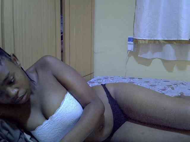 pretty-bianca webcam