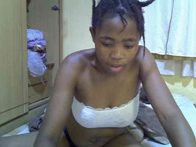 pretty-bianca webcam