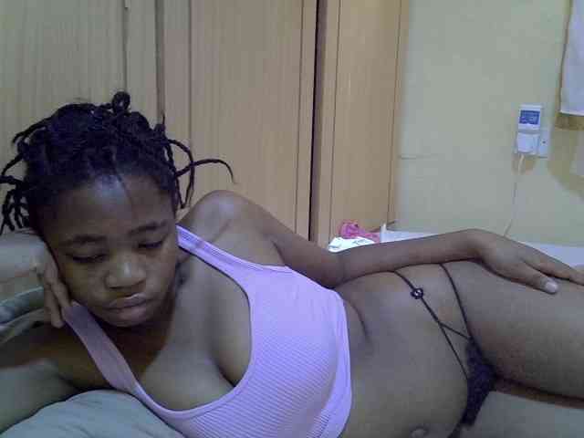 pretty-bianca webcam
