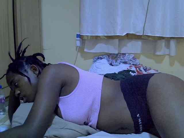 pretty-bianca webcam