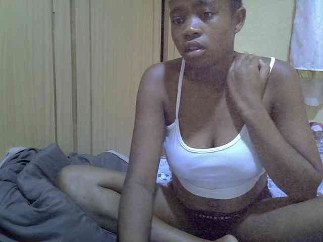 pretty-bianca webcam