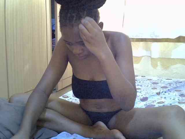 pretty-bianca webcam