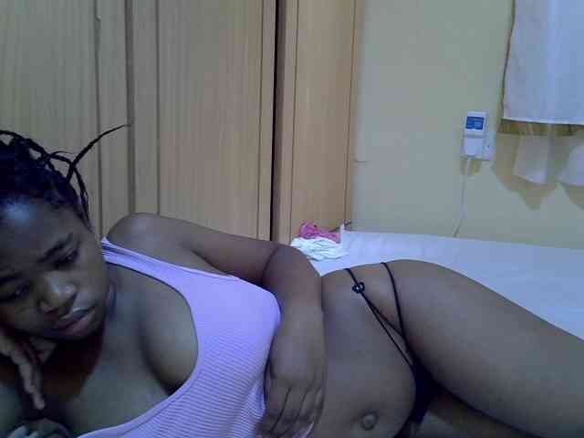 pretty-bianca webcam