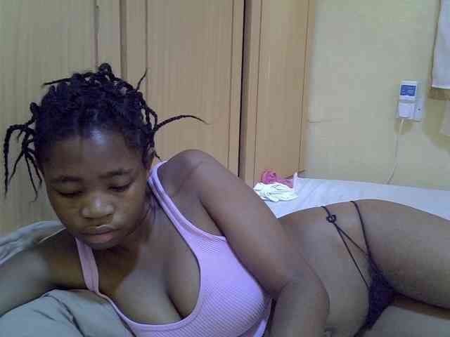 pretty-bianca webcam