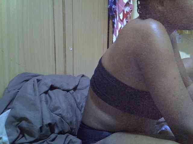 pretty-bianca webcam