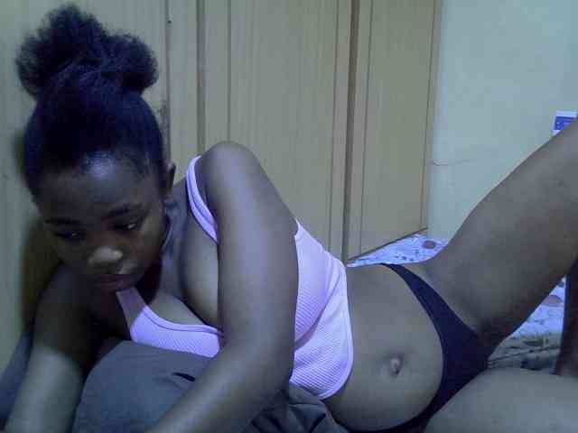 pretty-bianca webcam