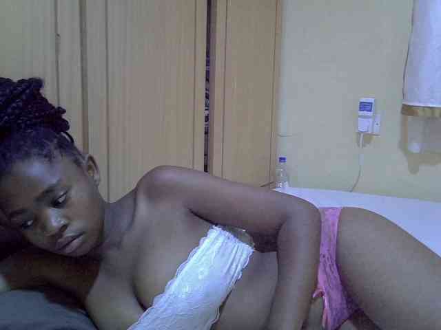 pretty-bianca webcam