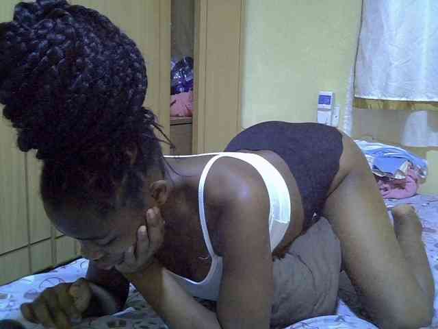 pretty-bianca webcam