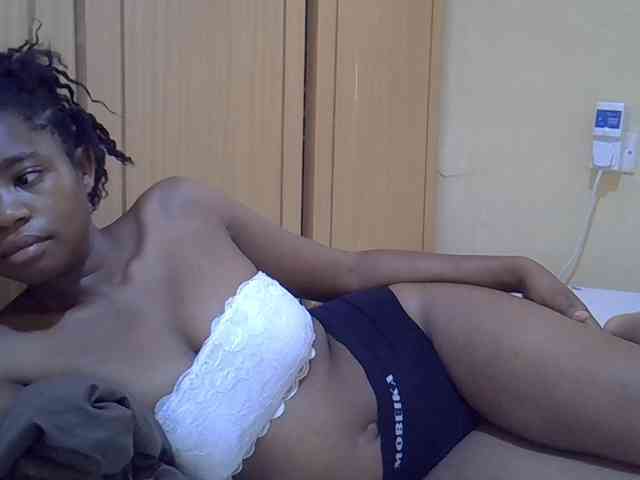 pretty-bianca webcam
