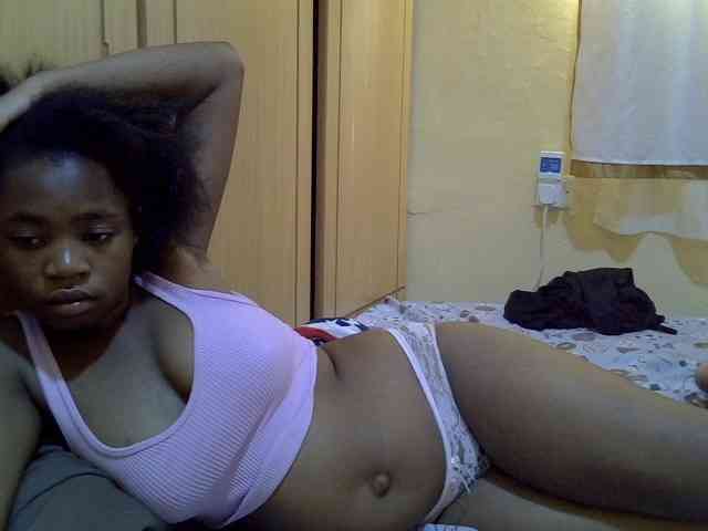 pretty-bianca webcam