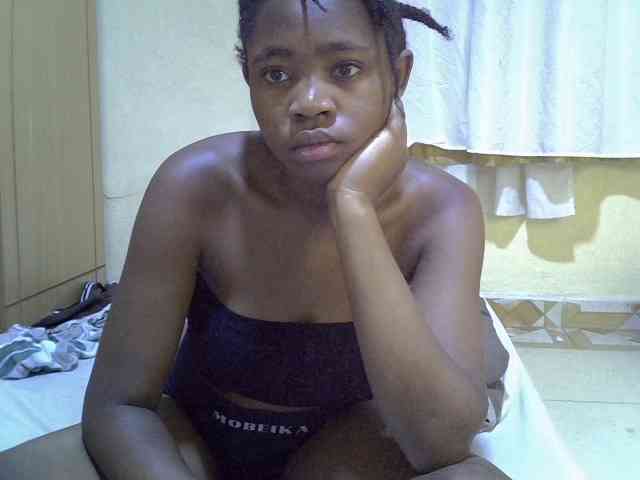 pretty-bianca webcam