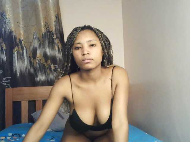 AlexaLovexo live cam on BongaCams