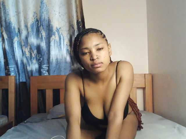 AlexaLovexo live cam on BongaCams