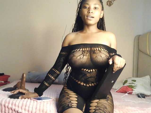 AlexaLovexo live cam on BongaCams