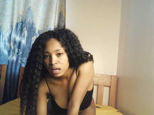 AlexaLovexo live cam on BongaCams