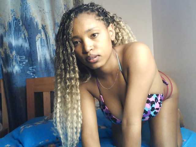 AlexaLovexo webcam