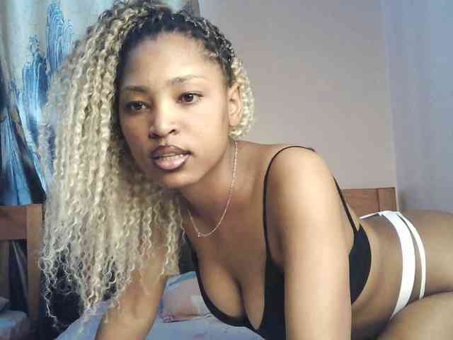 AlexaLovexo webcam