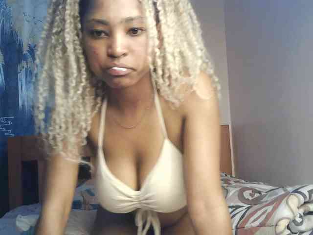 AlexaLovexo webcam