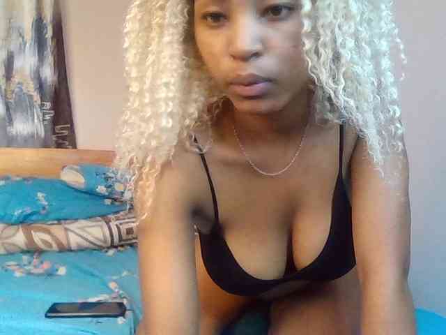 AlexaLovexo webcam