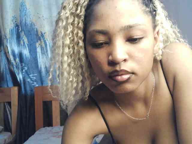 AlexaLovexo webcam