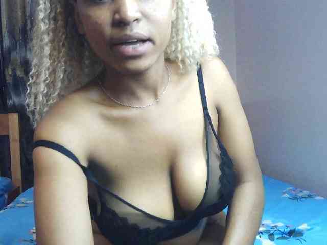 AlexaLovexo webcam