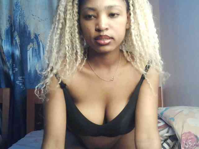 AlexaLovexo webcam