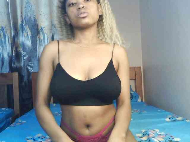 AlexaLovexo webcam