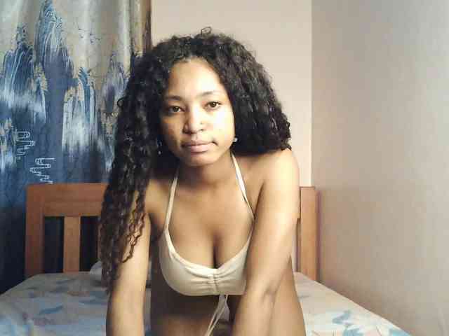 AlexaLovexo webcam