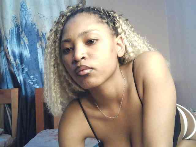 AlexaLovexo webcam