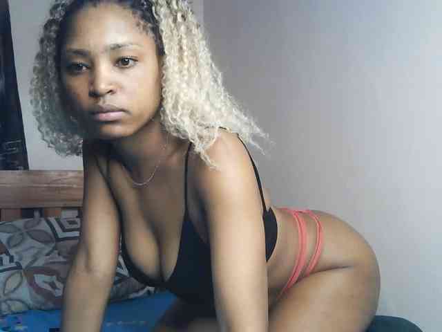 AlexaLovexo webcam
