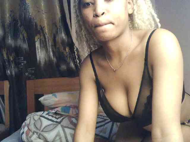 AlexaLovexo webcam