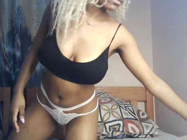 AlexaLovexo webcam