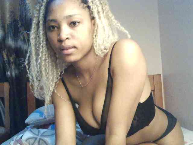AlexaLovexo webcam