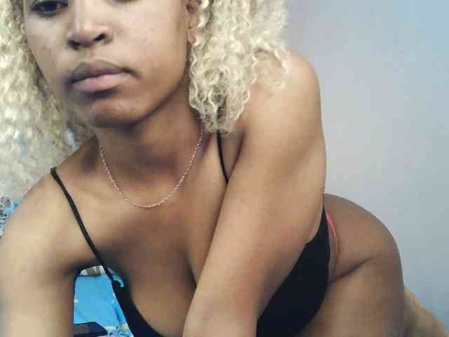 AlexaLovexo webcam