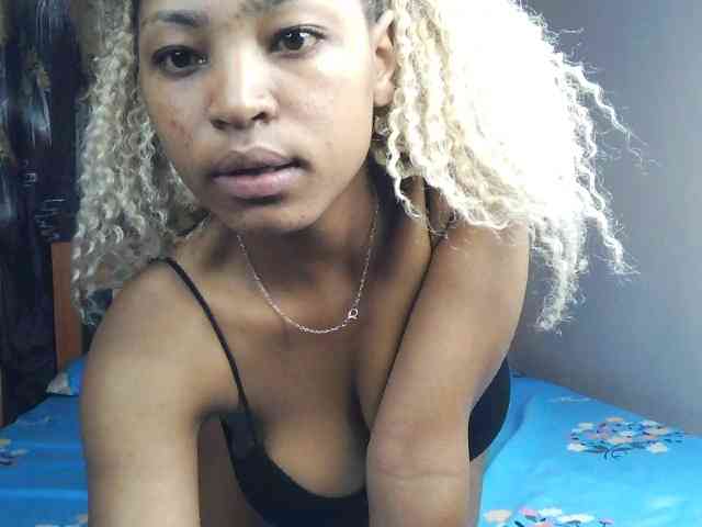 AlexaLovexo webcam