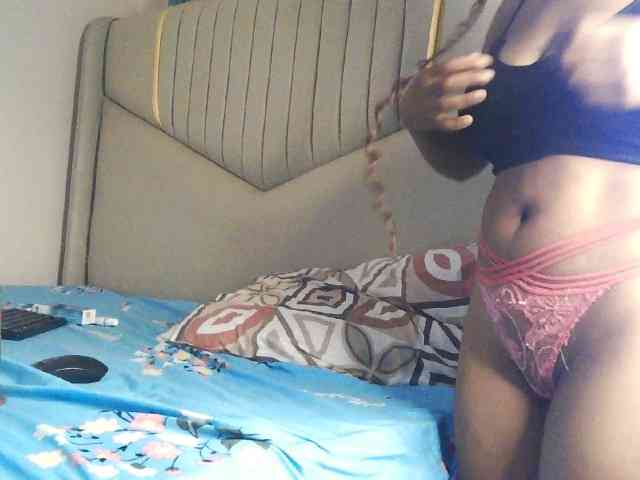 AlexaLovexo webcam