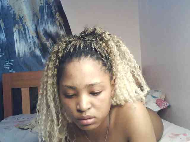 AlexaLovexo webcam