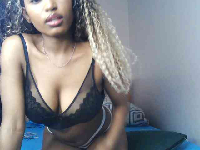 AlexaLovexo webcam