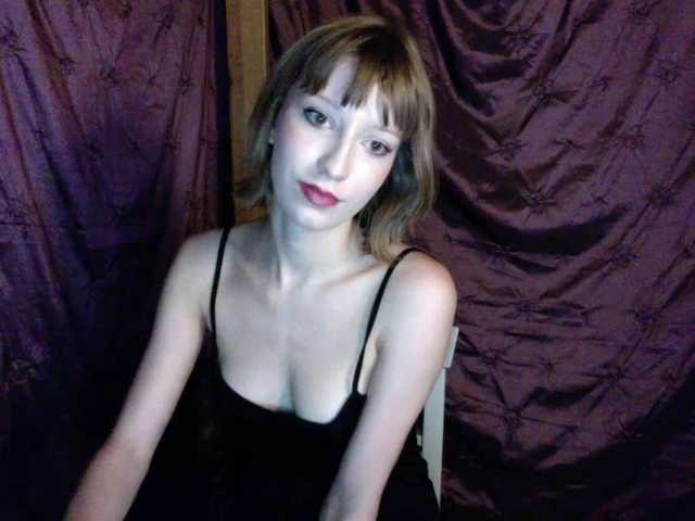 AlexaPleasure live cam on BongaCams