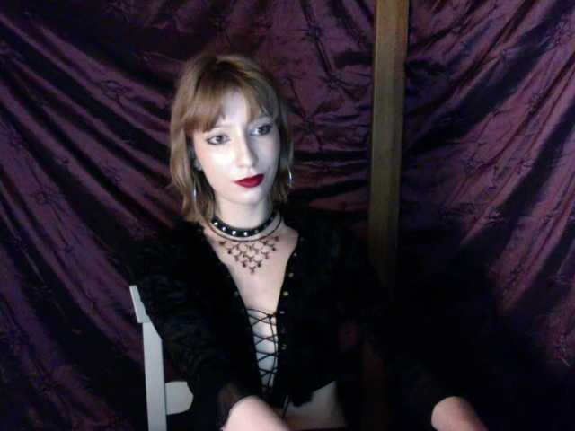 AlexaPleasure live cam on BongaCams