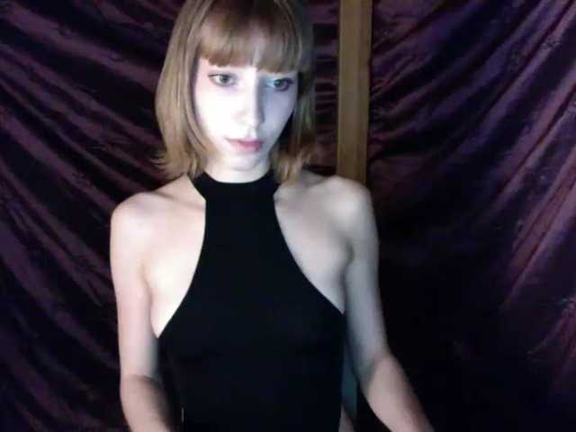 AlexaPleasure, en vivo ahora en BongaCams