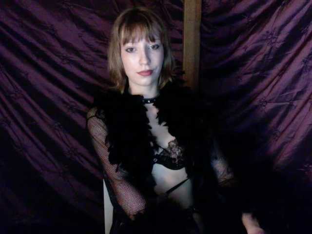 AlexaPleasure live cam on BongaCams