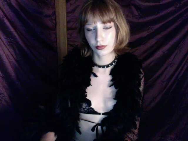 AlexaPleasure live cam on BongaCams